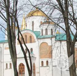 Чернігів - третій після Києва і Львова. В ньому 453 пам’ятки